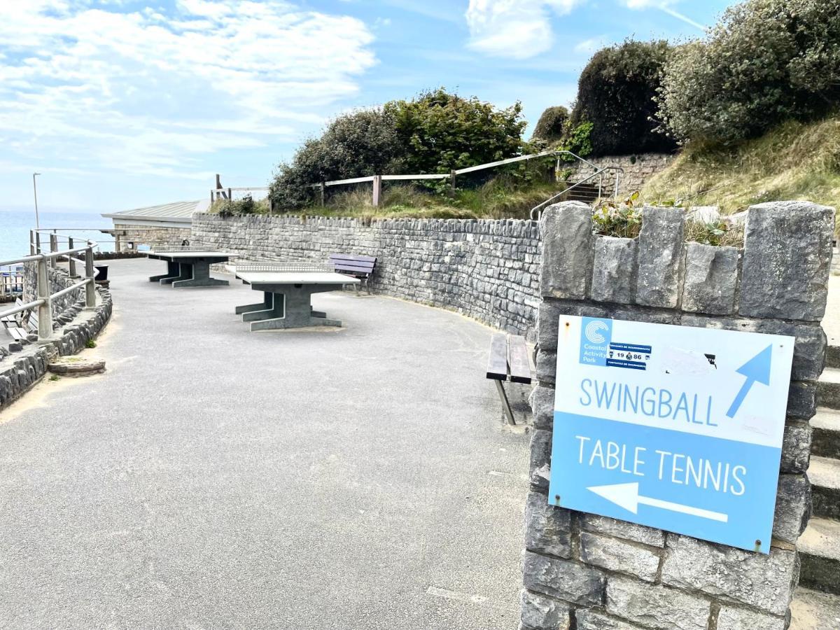 Sea View Family Stay By Beach Gym & Parking Bournemouth Buitenkant foto