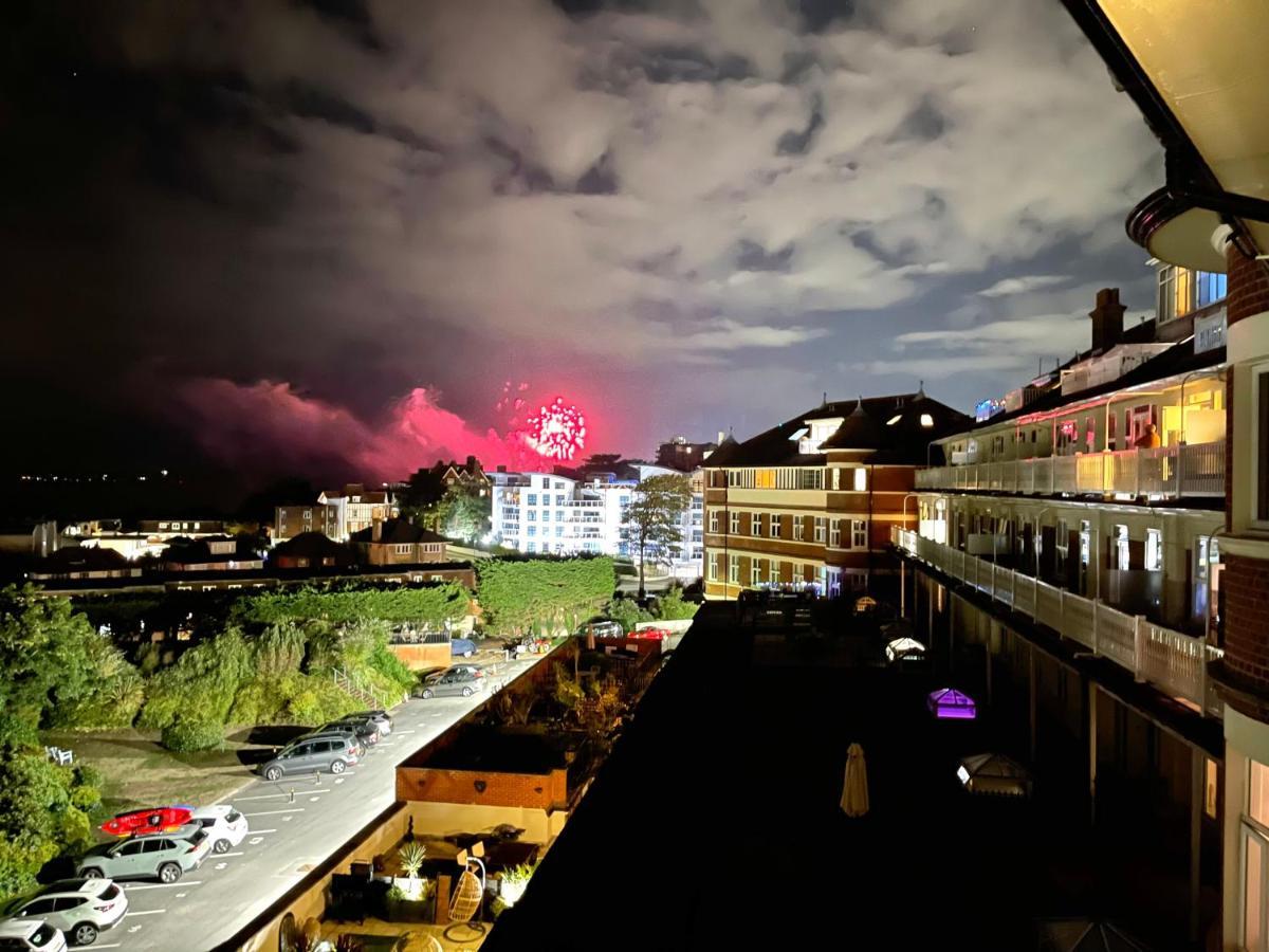 Sea View Family Stay By Beach Gym & Parking Bournemouth Buitenkant foto